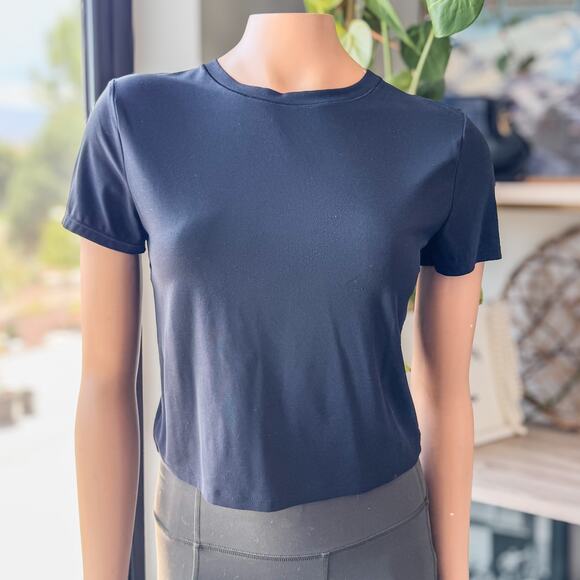 Athleta, Black Transcend Open Back Tee, Women’s Medium, Activewear - Picture 2 of 9